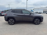 Used 2022 Jeep Compass Limited image 4