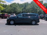 Used 2023 Chrysler Pacifica Touring-L image 2