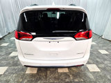 Used 2018 Chrysler Pacifica Limited image 4