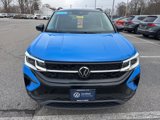 Certified 2024 Volkswagen Taos SE image 2