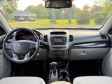 Used 2014 Kia Sorento LX image 6