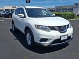 Used 2016 Nissan Rogue SV image 3