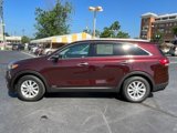 Used 2017 Kia Sorento LX w/ LX Convenience Package image 4