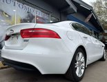 Used 2018 Jaguar XE Premium image 3