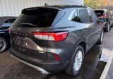 Used 2020 Ford Escape SE image 3