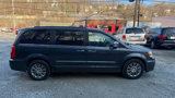 Used 2015 Chrysler Town & Country Touring-L w/ Driver Convenience Group image 5