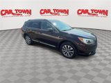 Used 2017 Subaru Outback 3.6R Touring image 2