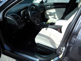 Used 2017 Chrysler 300 C image 2