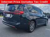 New 2025 Chrysler Pacifica Pinnacle image 4