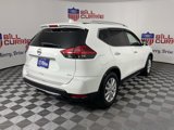 Used 2017 Nissan Rogue SV image 3