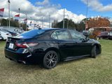 Used 2022 Toyota Camry SE image 4
