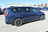 New 2023 Chrysler Pacifica Limited w/ S Appearance Package image 4