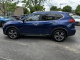 Used 2017 Nissan Rogue SL image 3