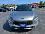 Used 2021 Ford Escape Titanium image 3