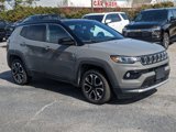 Used 2023 Jeep Compass Limited image 2