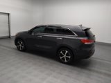 Used 2018 Kia Sorento EX image 3