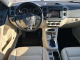 Used 2017 Volkswagen Tiguan SEL image 2