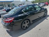 Used 2017 Honda Accord Touring image 4