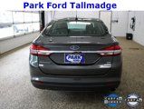 Used 2017 Ford Fusion SE w/ Fusion SE Technology Package image 4