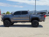 Used 2016 Toyota Tacoma TRD Off-Road w/ Towing Package image 2