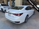 Used 2019 Lexus ES 300h image 3