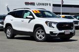 Used 2022 GMC Terrain SLE w/ Driver Convenience Package image 2