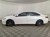 Used 2016 Toyota Camry SE image 3