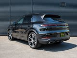 Used 2024 Porsche Cayenne image 3