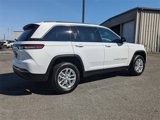 New 2025 Jeep Grand Cherokee Laredo image 5