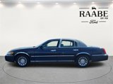 Used 2001 Lincoln Town Car Signature image 4