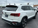 Certified 2024 Volkswagen Taos SE w/ Panoramic Sunroof Package image 5