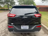 Used 2017 Jeep Cherokee Limited image 4