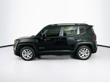 Used 2017 Jeep Renegade Latitude w/ Popular Equipment Group image 4