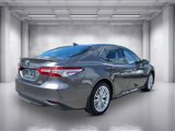 Used 2020 Toyota Camry XLE image 3