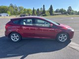 Used 2014 Ford Focus SE w/ SE Winter Package image 6