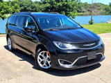 Used 2018 Chrysler Pacifica Touring Plus w/ Tire & Wheel Group image 2
