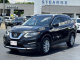 Used 2018 Nissan Rogue SV image 2
