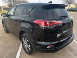 Used 2018 Toyota RAV4 LE image 5