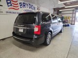 Used 2014 Chrysler Town & Country Touring-L w/ Driver Convenience Group image 3
