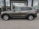 Used 2022 BMW X5 xDrive40i w/ Premium Package image 2