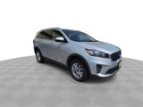 Used 2019 Kia Sorento LX w/ LX Convenience Package image 2