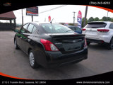 Used 2019 Nissan Versa SV image 4