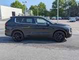 Used 2023 Mitsubishi Outlander SE Black Edition image 3