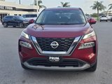 Used 2021 Nissan Rogue SV image 2
