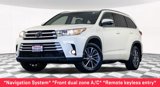 Used 2017 Toyota Highlander XLE image 2