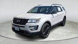 Used 2017 Ford Explorer XLT w/ Equipment Group 202A image 3