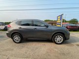 Used 2017 Nissan Rogue S image 5
