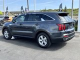 Certified 2022 Kia Sorento LX image 6
