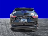 Certified 2022 Ford Edge SE w/ Black Appearance Package image 4