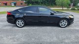 Used 2018 Ford Fusion SE image 4
